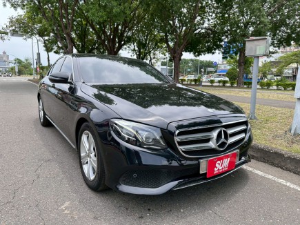 Benz E-CLASS W212  【E200】